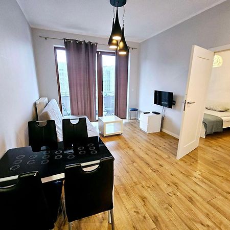 First -- Green Zoliborz Apartment 4 Varsovia Exterior foto